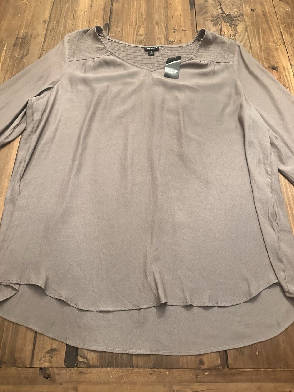 Torrid Size 2 New Toffee Top Shirt Blouse Smocked Tunic